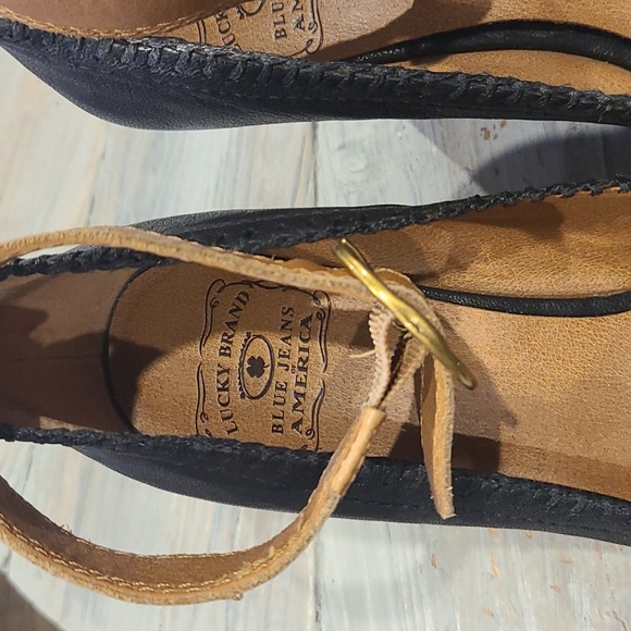 Lucky Brand black and taupe leather and wood wedge heels - Picture 4 of 7